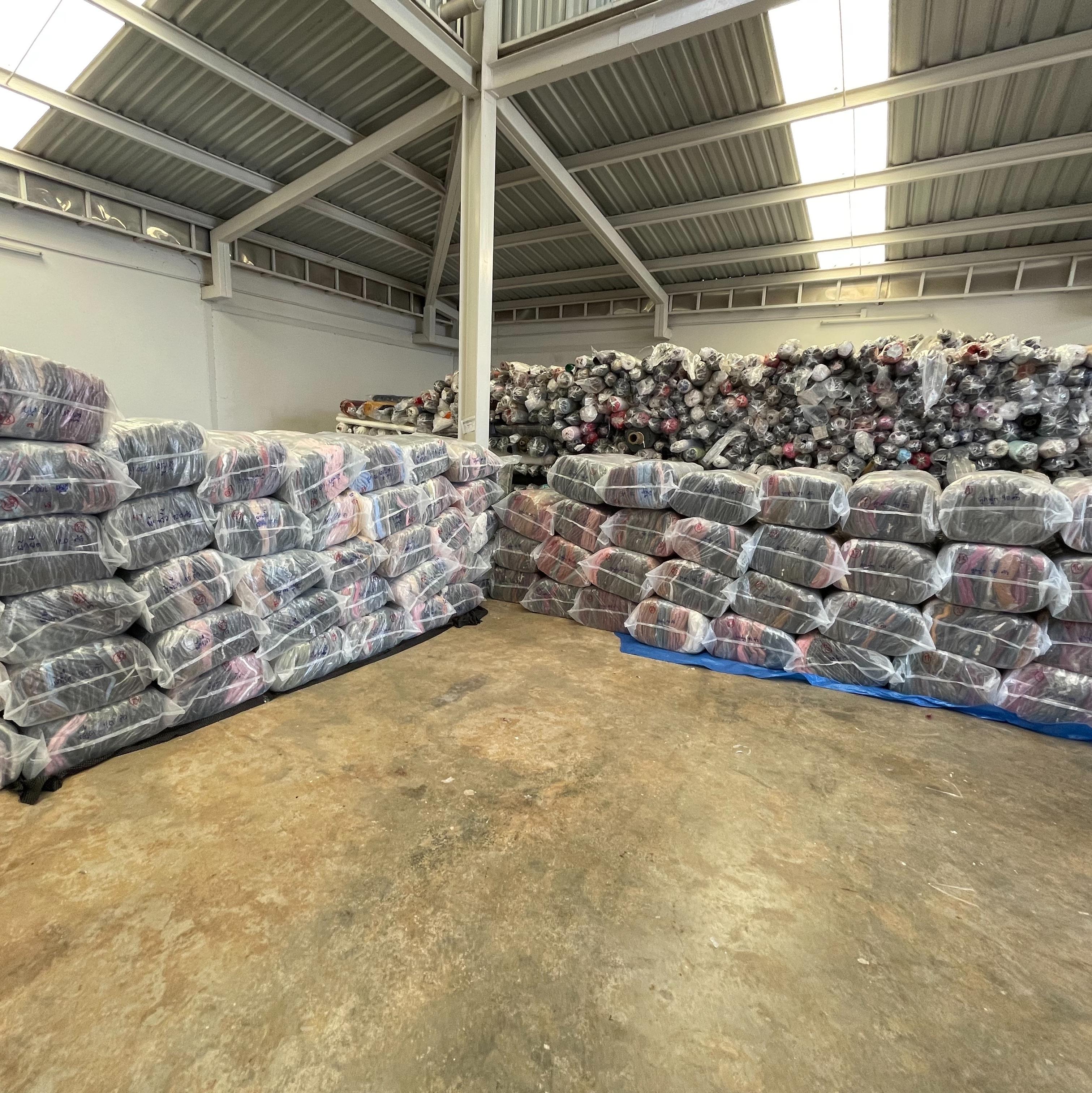 รับเคลียร์สต๊อกผ้า